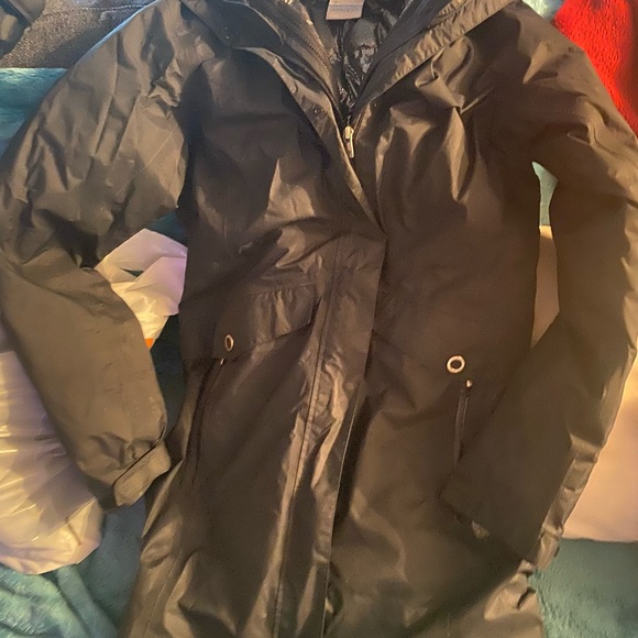Good condition Columbia warm thinsulste winter jacket - Picture 2 of 2